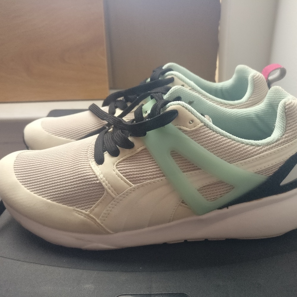 Puma Women's Sneaker